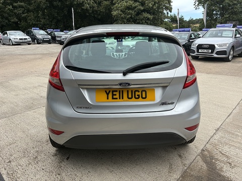 1.25 Zetec Hatchback 3dr Petrol Manual (129 g/km, 81 bhp)
