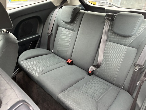1.25 Zetec Hatchback 3dr Petrol Manual (129 g/km, 81 bhp)