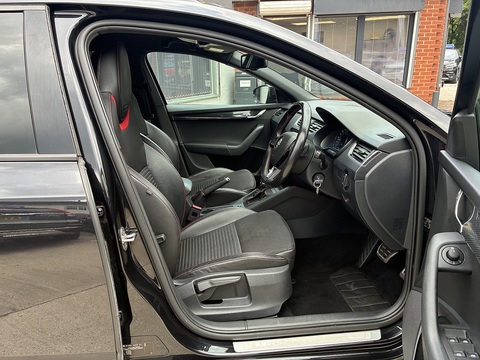 2.0 TDI vRS Estate 5dr Diesel DSG Euro 6 (s/s) (SNav) (184 ps)