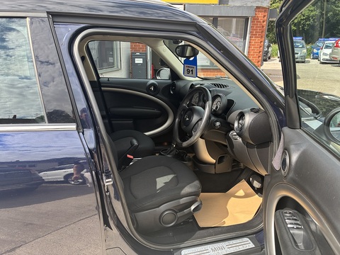 2.0 Cooper D SUV 5dr Diesel Auto Euro 5 (112 ps)