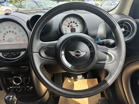 2.0 Cooper D SUV 5dr Diesel Auto Euro 5 (112 ps)