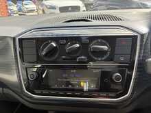 Volkswagen up! Move up! 
