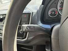 Volkswagen up! Move up! 