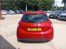 Peugeot 208 VTi Active 