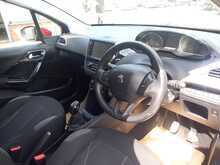 Peugeot 208 VTi Active 