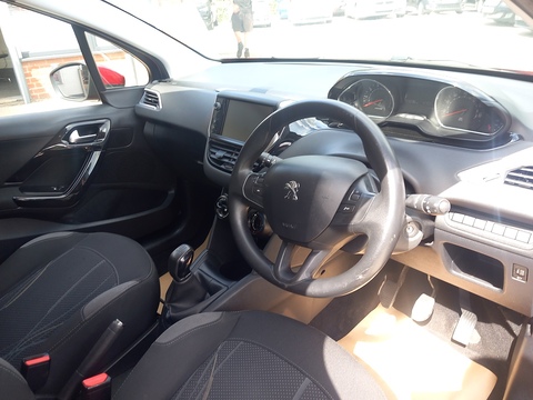 1.2 VTi Active Hatchback 5dr Petrol Manual Euro 5 (82 ps)
