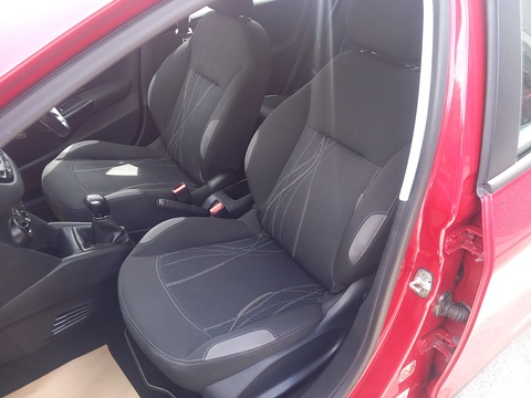 1.2 VTi Active Hatchback 5dr Petrol Manual Euro 5 (82 ps)