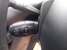 Peugeot 208 VTi Active 