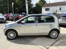 Volkswagen up! High up! 
