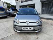Volkswagen up! High up! 