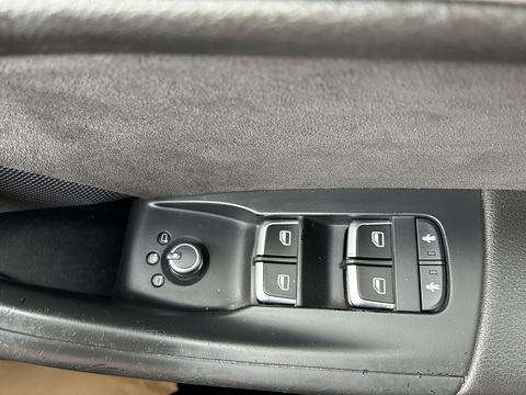 2.0 TDI S line SUV 5dr Diesel S Tronic quattro Euro 5 (s/s) (177 ps)