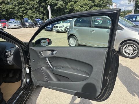 1.6 TDI Sport Hatchback 3dr Diesel Manual Euro 6 (s/s) (116 ps)