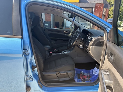 1.6 Sport Hatchback 5dr Petrol Auto (184 g/km, 99 bhp)