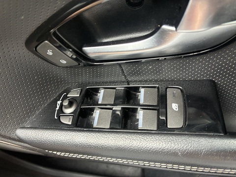2.2 SD4 Dynamic SUV 5dr Diesel Auto 4WD Euro 5 (s/s) (190 ps)