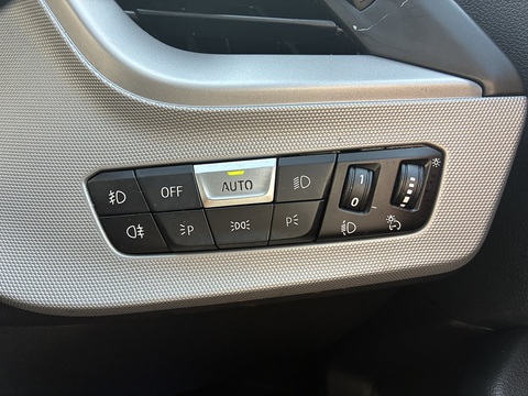 1.5 118i SE (LCP) Hatchback 5dr Petrol Manual Euro 6 (s/s) (136 ps)