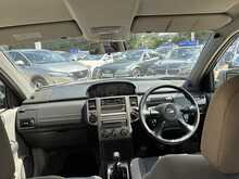 Nissan X-Trail dCi SE 