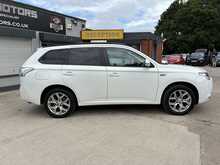Mitsubishi Outlander h GX3h 