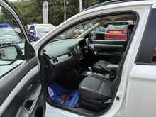 Mitsubishi Outlander h GX3h 