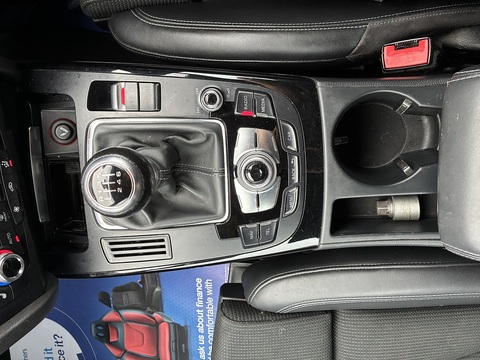 2.0 TDI Black Edition Saloon 4dr Diesel Manual Euro 5 (s/s) (177 ps)