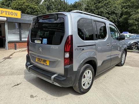 1.5 BlueHDi Allure Standard MPV 5dr Diesel Manual Euro 6 (100 ps)