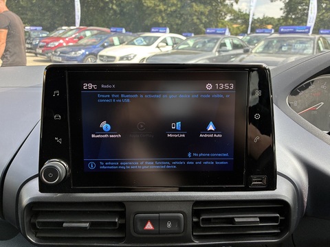 1.5 BlueHDi Allure Standard MPV 5dr Diesel Manual Euro 6 (100 ps)