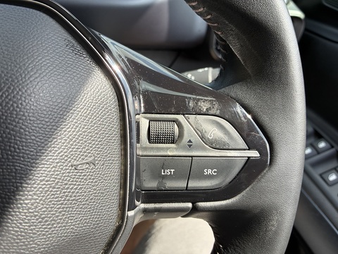 1.5 BlueHDi Allure Standard MPV 5dr Diesel Manual Euro 6 (100 ps)