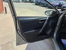 Toyota Auris V-Matic Icon 