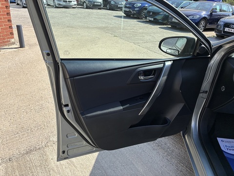 1.6 V-Matic Icon Hatchback 5dr Petrol Multidrive S Euro 5 (132 ps)