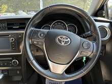 Toyota Auris V-Matic Icon 
