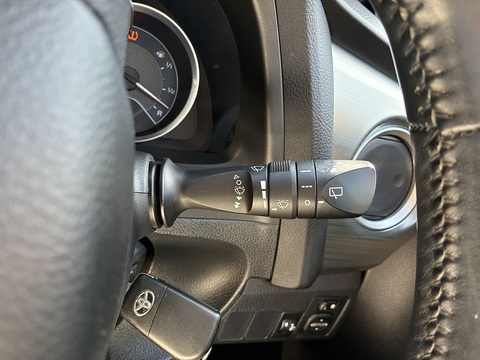 1.6 V-Matic Icon Hatchback 5dr Petrol Multidrive S Euro 5 (132 ps)