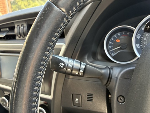 1.6 V-Matic Icon Hatchback 5dr Petrol Multidrive S Euro 5 (132 ps)