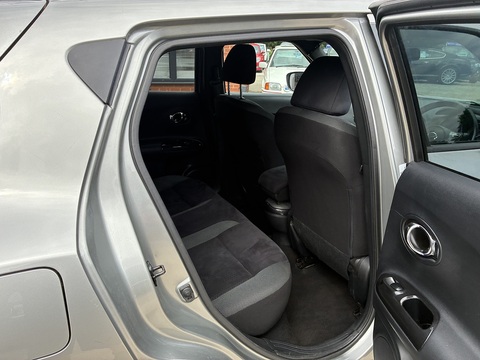 1.6 Acenta Premium SUV 5dr Petrol XTRON Euro 5 (117 ps)