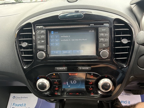 1.6 Acenta Premium SUV 5dr Petrol XTRON Euro 5 (117 ps)
