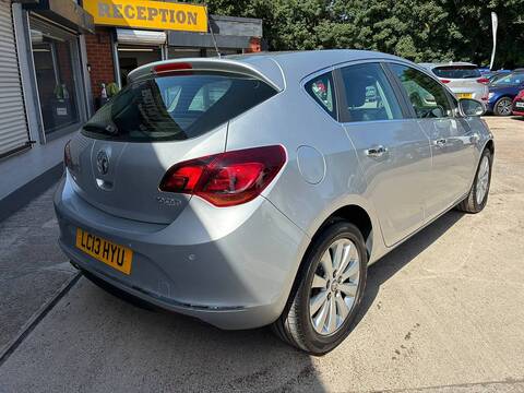 CDTi SE Hatchback 2.0 Automatic Diesel
