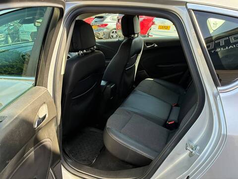 CDTi SE Hatchback 2.0 Automatic Diesel