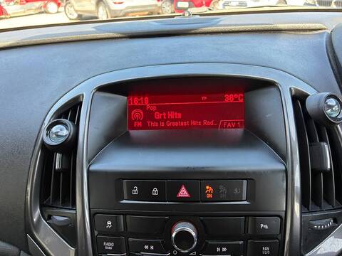 CDTi SE Hatchback 2.0 Automatic Diesel