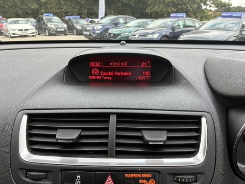 1.7 CDTi Exclusiv SUV 5dr Diesel Manual 4WD Euro 5 (s/s) (130 ps)