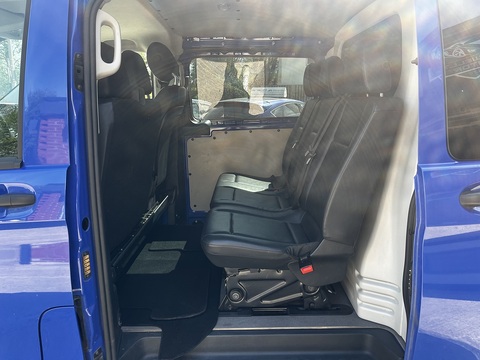 2.0 114 CDI Progressive Crew Van Double Cab 5dr Diesel G-Tronic RWD L1 Euro 6 (s/s) (136 ps)