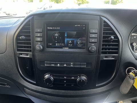 2.0 114 CDI Progressive Crew Van Double Cab 5dr Diesel G-Tronic RWD L1 Euro 6 (s/s) (136 ps)