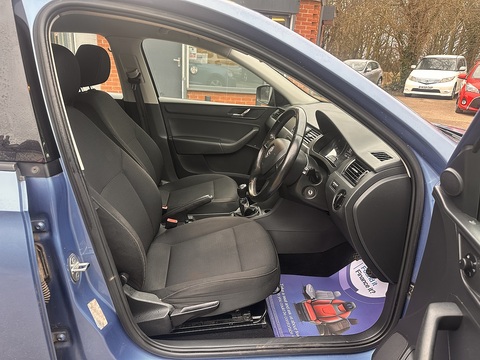 1.2 TSI SE Hatchback 5dr Petrol Manual Euro 5 (86 ps)