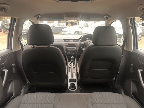 1.2 TSI SE Hatchback 5dr Petrol Manual Euro 5 (86 ps)