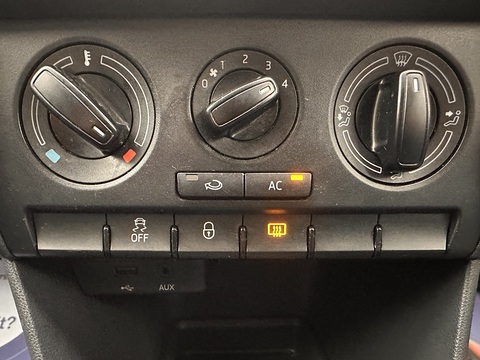 1.2 TSI SE Hatchback 5dr Petrol Manual Euro 5 (86 ps)