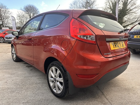 1.25 Zetec Hatchback 3dr Petrol Manual (133 g/km, 81 bhp)