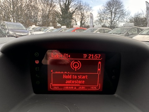 1.25 Zetec Hatchback 3dr Petrol Manual (133 g/km, 81 bhp)