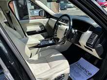 Land Rover Range Rover SD V8 Autobiography 