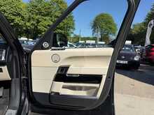 Land Rover Range Rover SD V8 Autobiography 