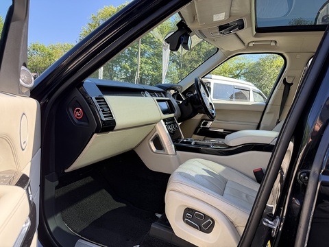 4.4 SD V8 Autobiography SUV 5dr Diesel Auto 4WD Euro 5 (339 ps)