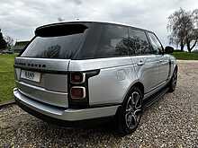 Land Rover Range Rover P400e Vogue SE