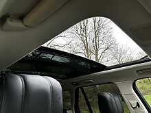 Land Rover Range Rover P400e Vogue SE