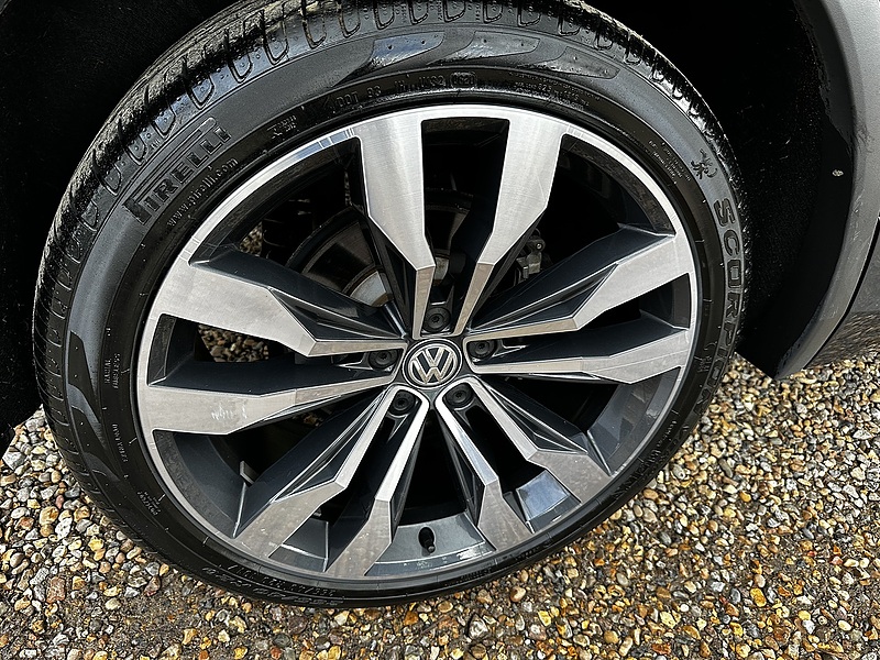 Volkswagen 2.0 TDI R-Line Tech SUV 5dr Diesel DSG Euro 6 (s/s) (150 ps)